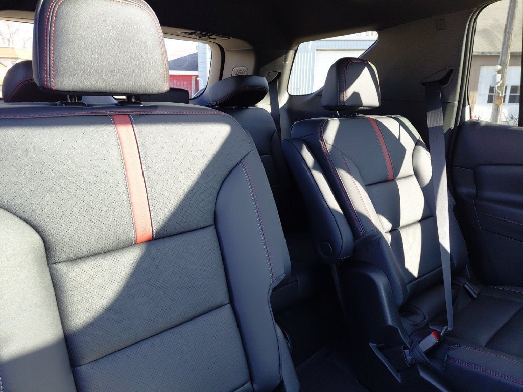 2026 Chevrolet Traverse RS 19