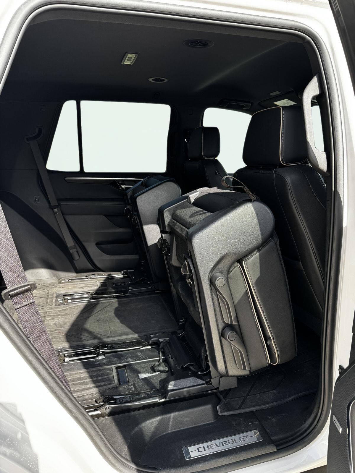 2025 Chevrolet Tahoe Premier 12