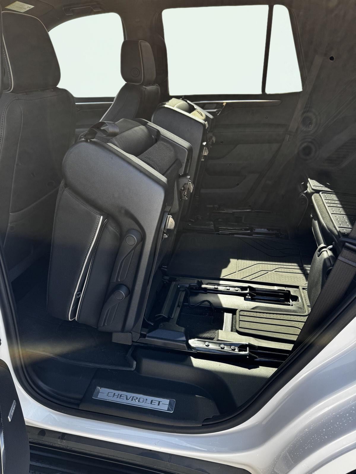 2025 Chevrolet Tahoe Premier 8