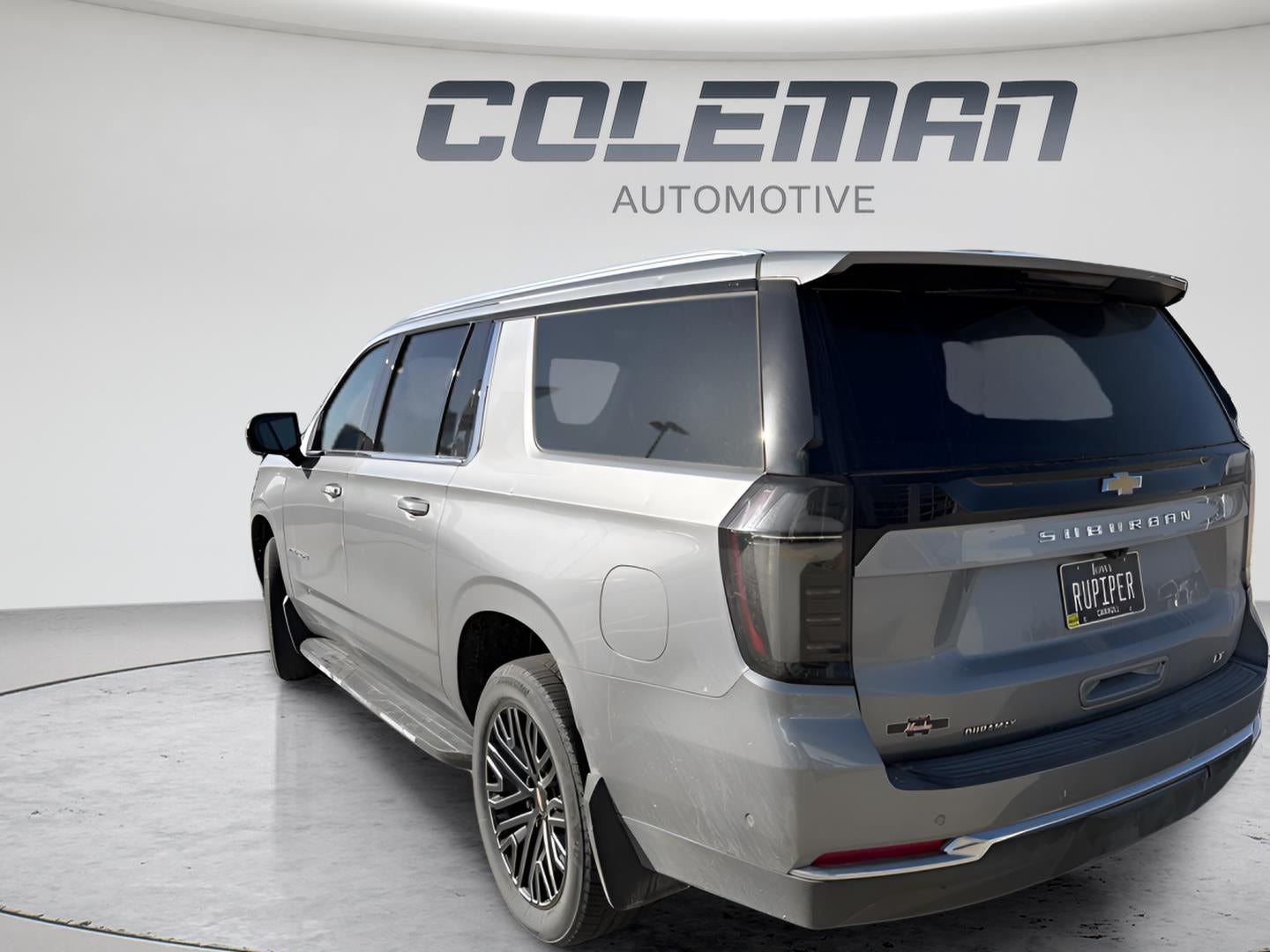 2025 Chevrolet Suburban LT