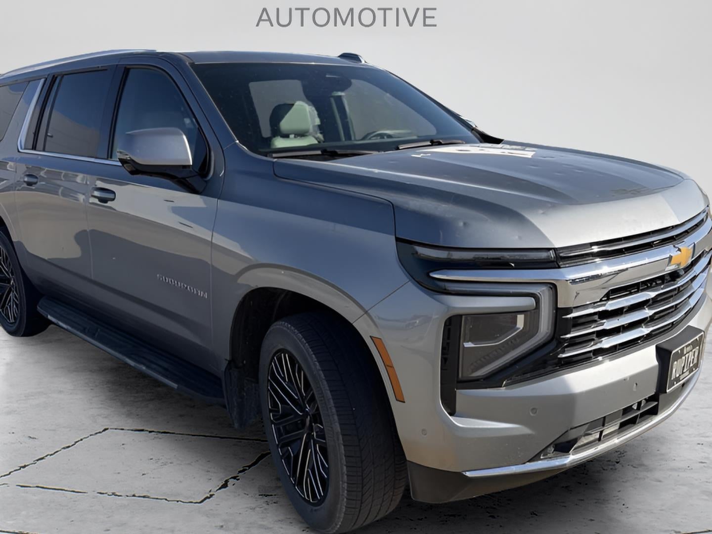 2025 Chevrolet Suburban LT