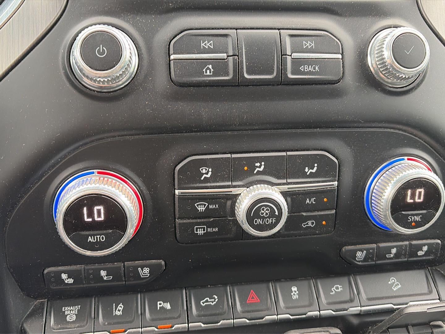 2023 GMC Sierra 3500 HD Denali 17