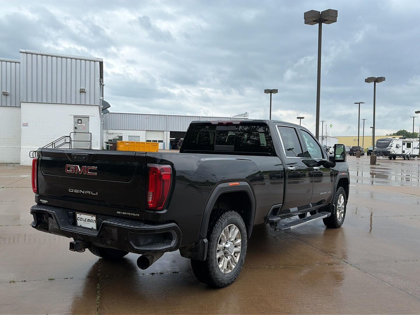 2023 GMC Sierra 3500 HD Denali 8
