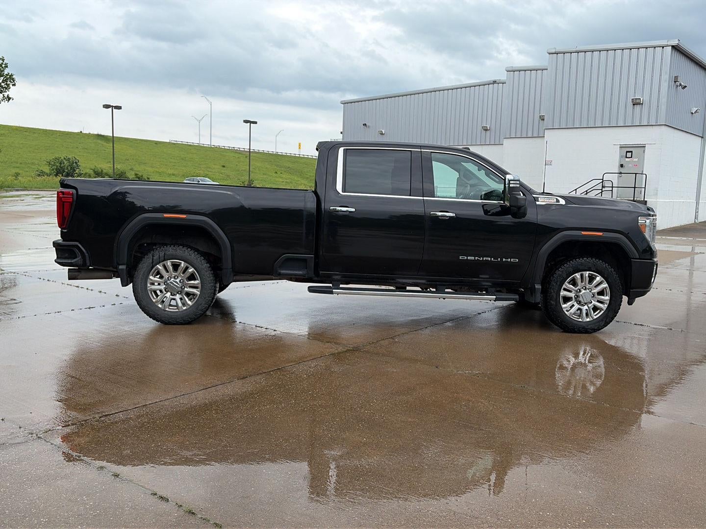 2023 GMC Sierra 3500 HD Denali 9