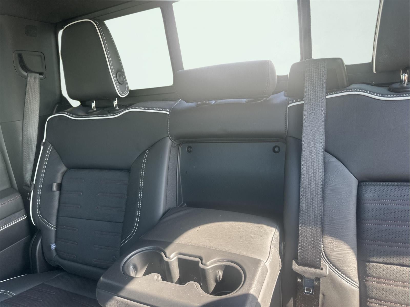 2025 GMC Sierra 2500 HD AT4X 33