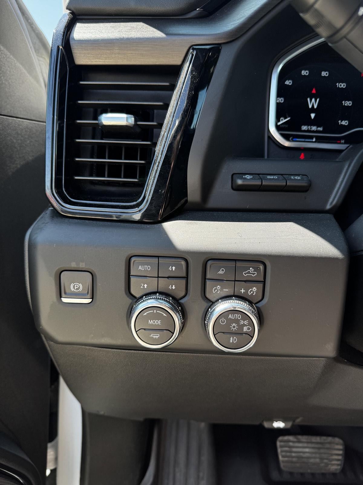 2023 GMC Sierra 1500 AT4 11