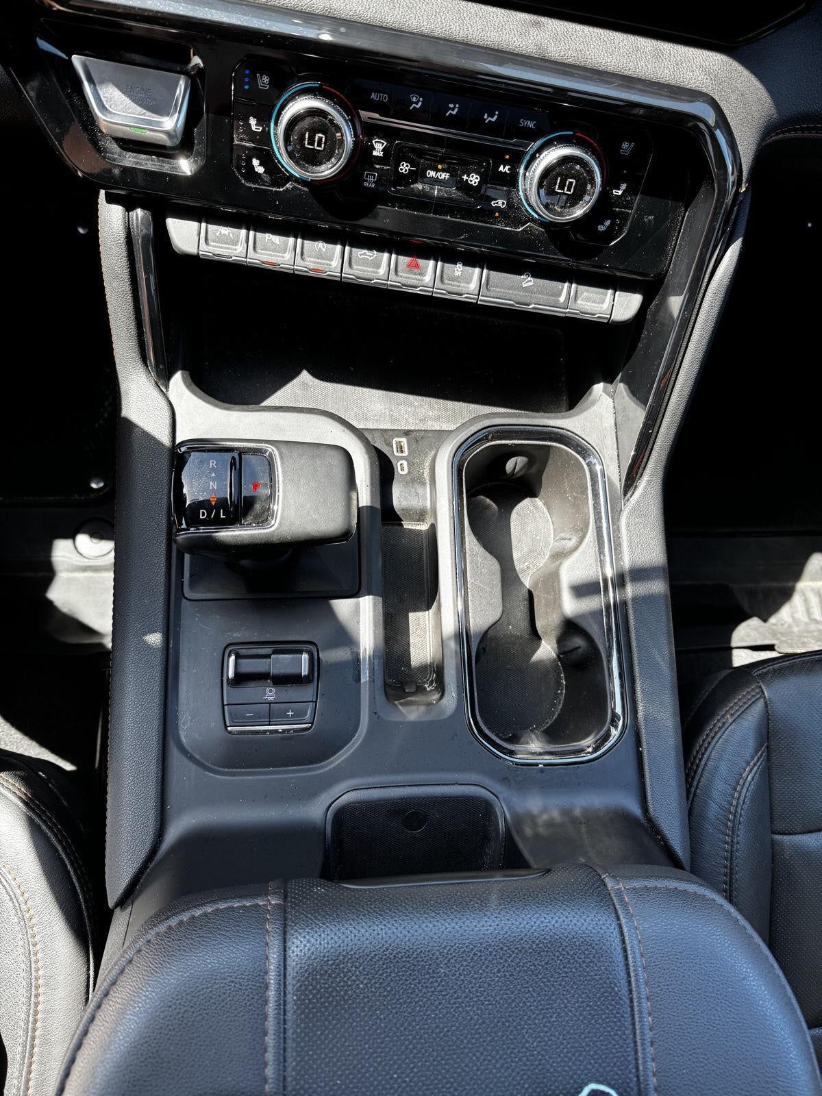 2023 GMC Sierra 1500 AT4 13