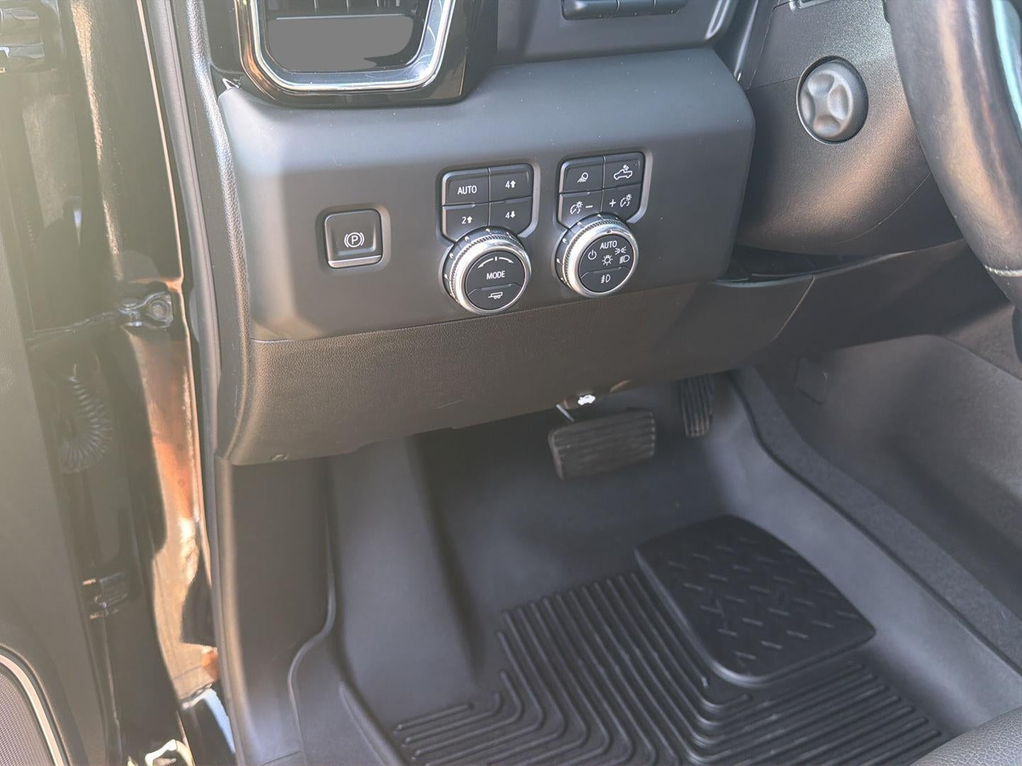 2023 GMC Sierra 1500 Denali 11