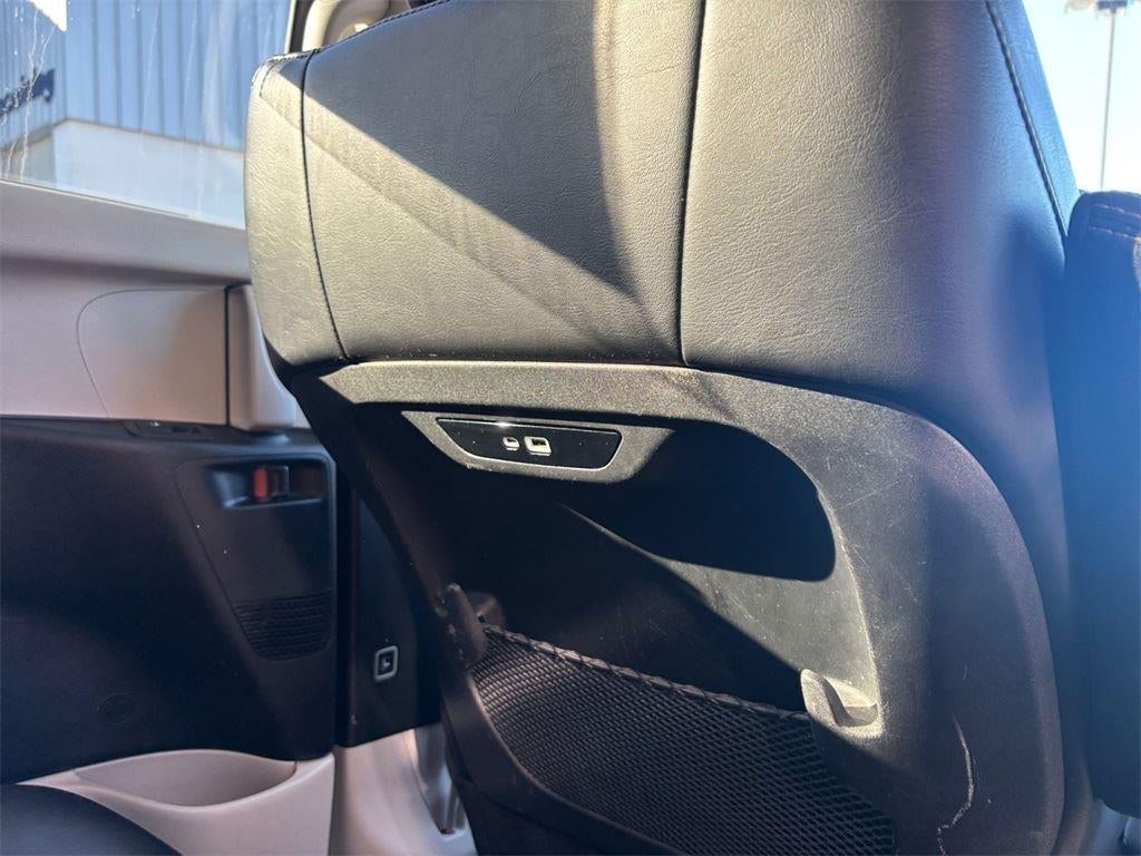 2024 Chrysler Pacifica Touring L 30