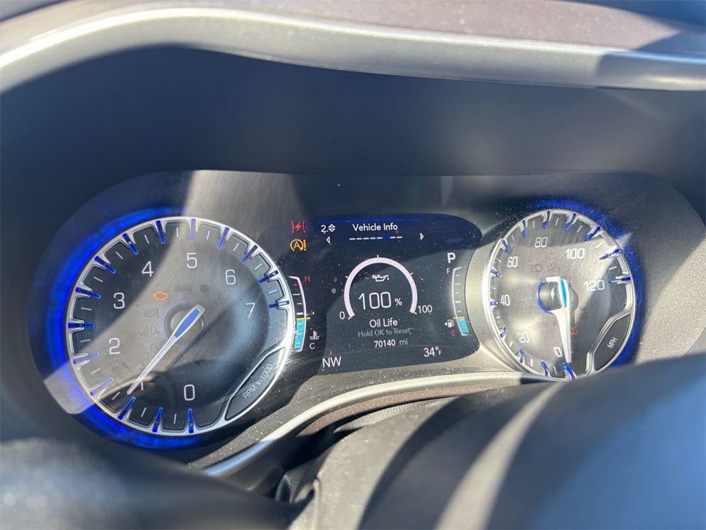 2024 Chrysler Pacifica Touring L 33