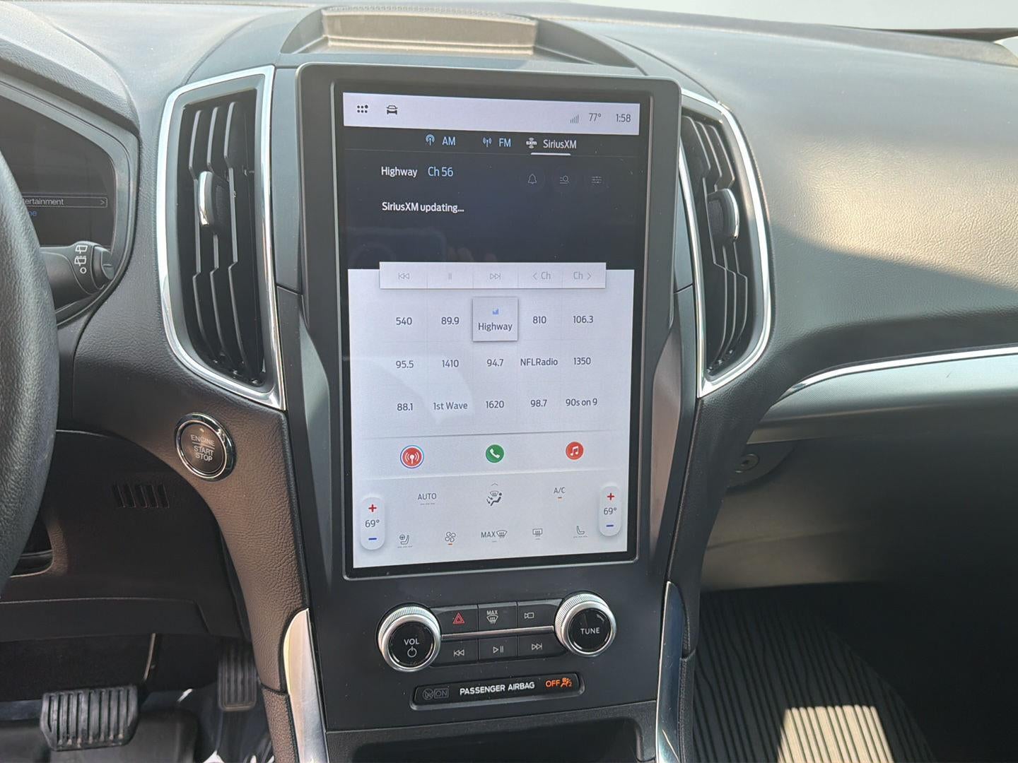 2022 Ford Edge Titanium