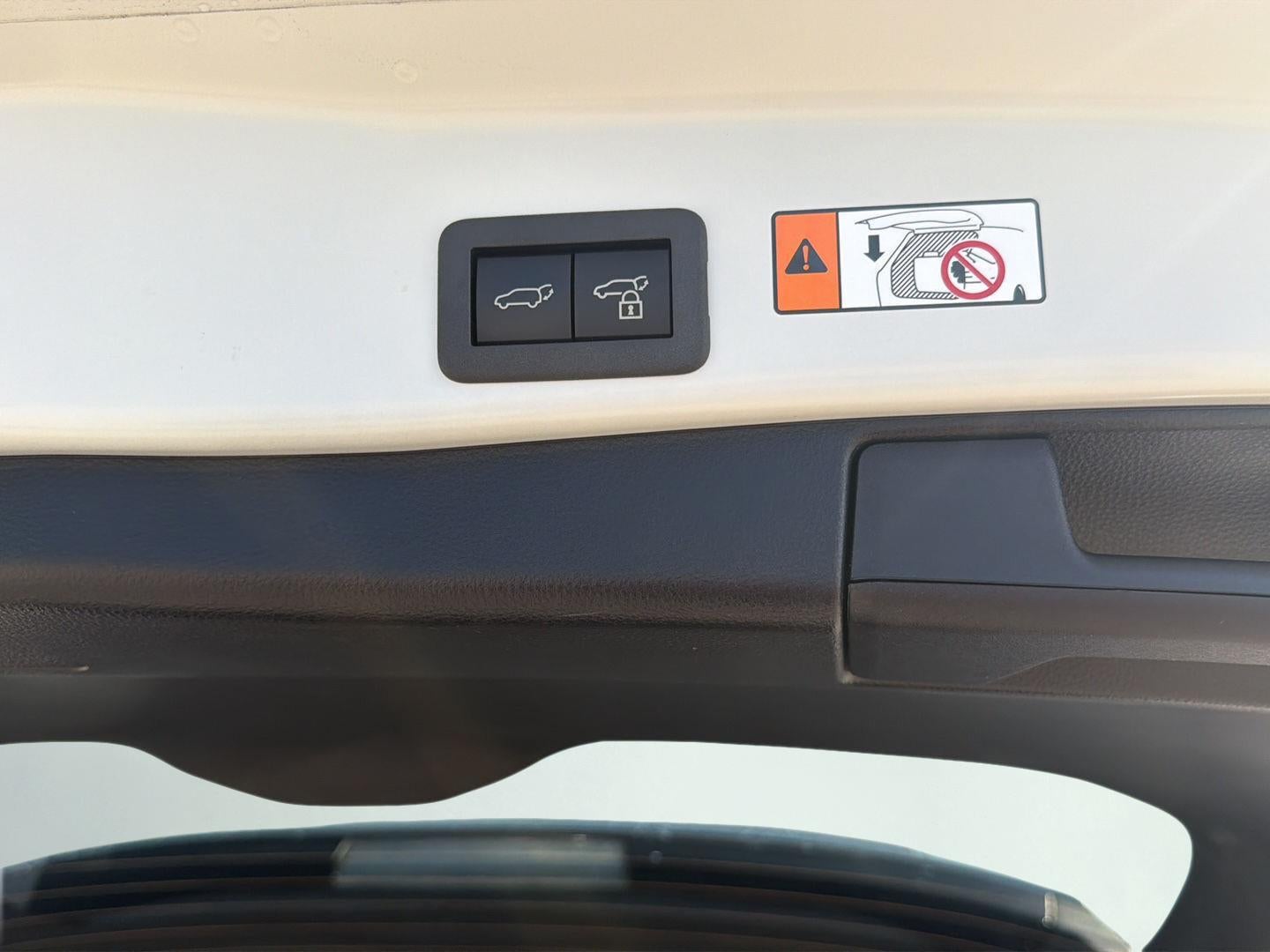 2026 Toyota RAV4 LE 28