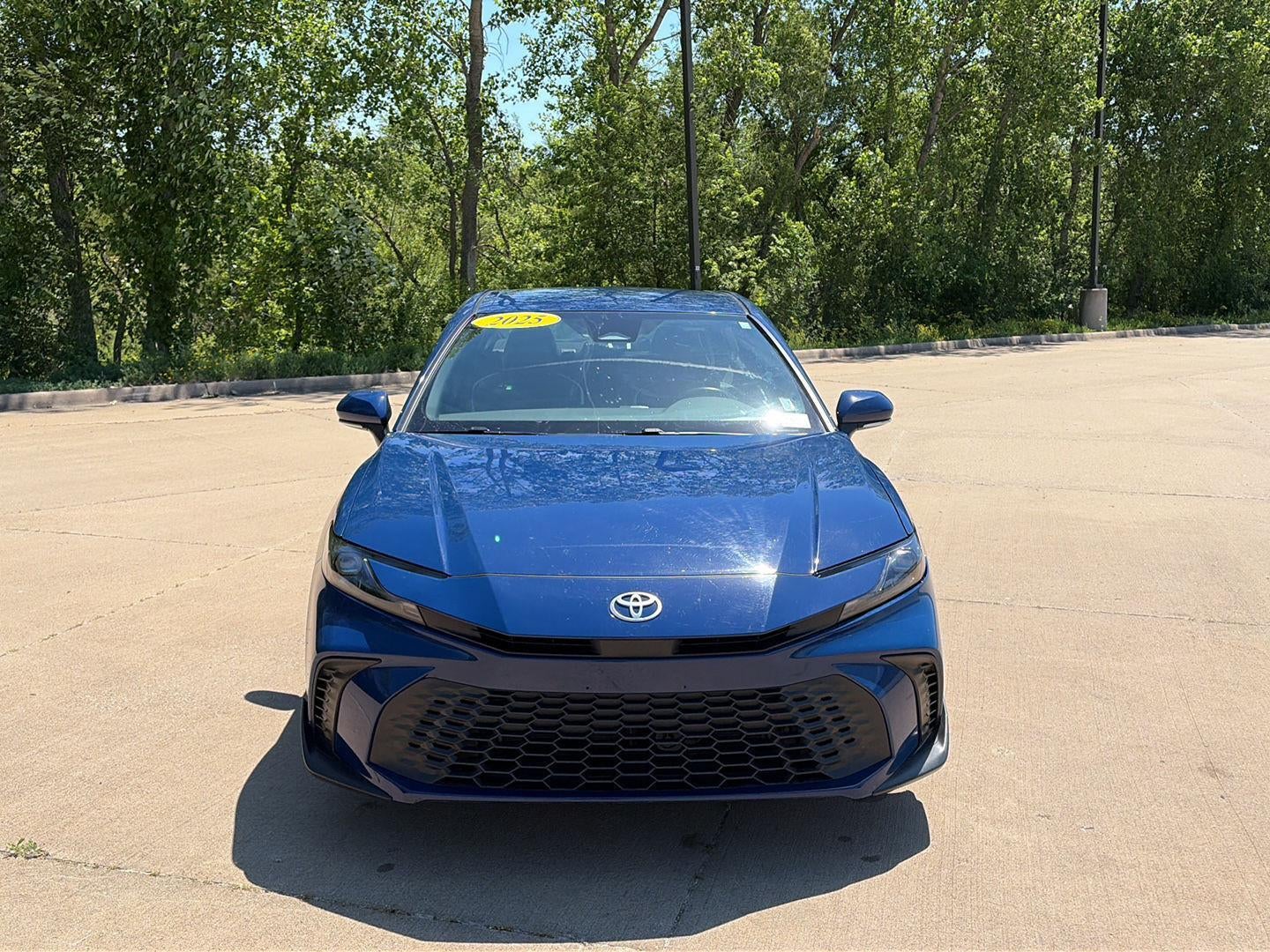 2025 Toyota Camry LE 10