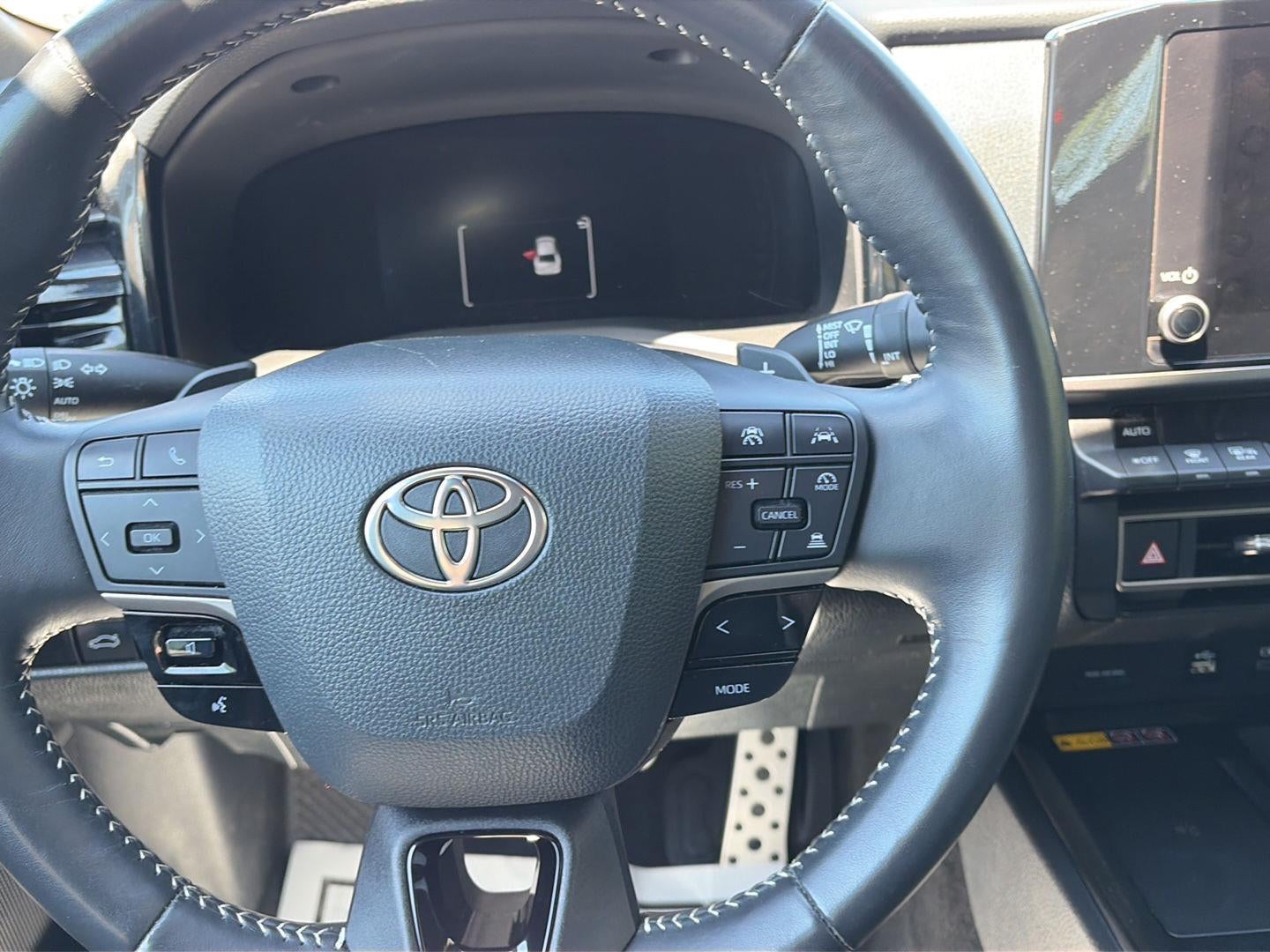 2025 Toyota Camry LE 11