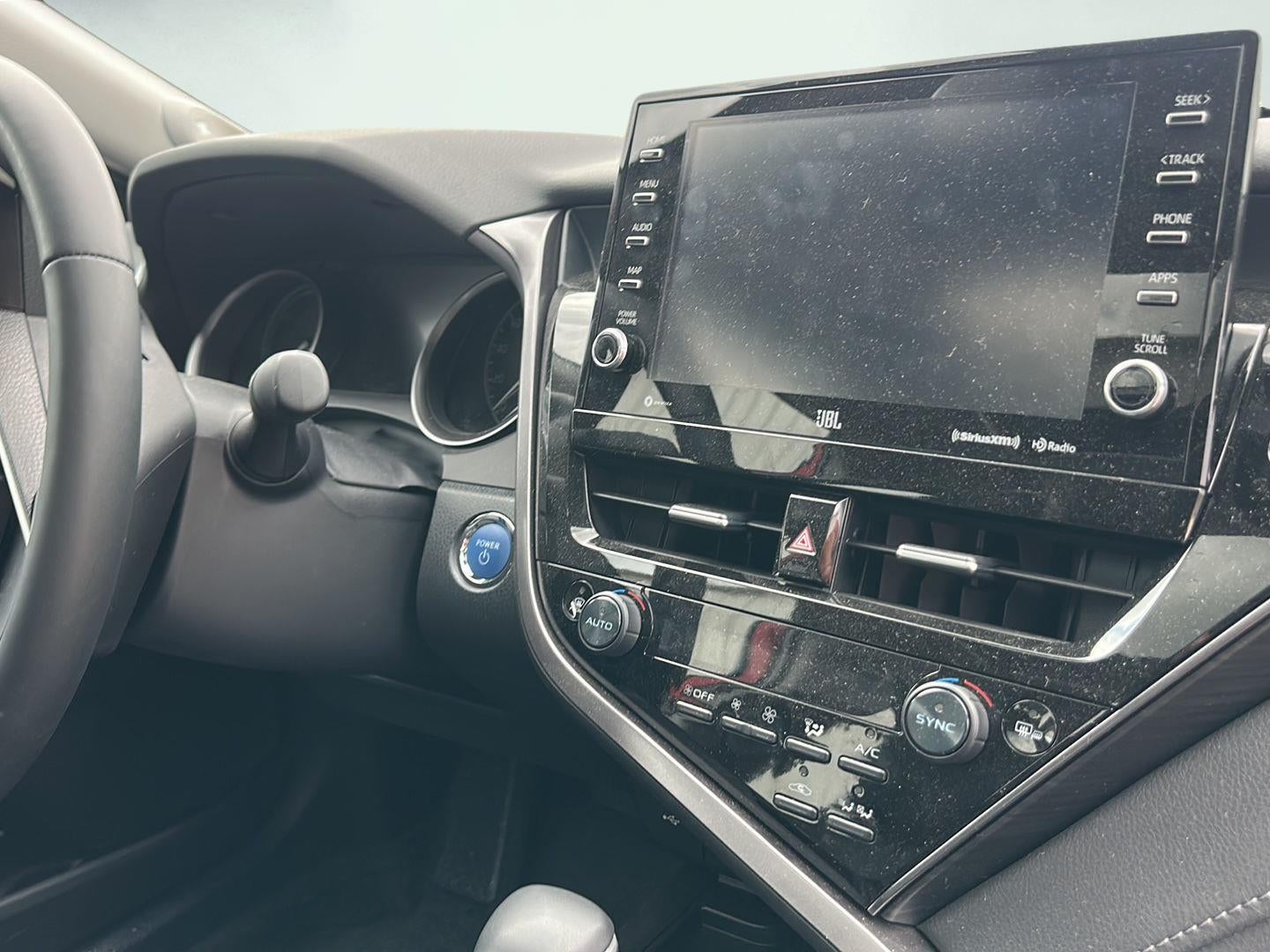2023 Toyota Camry Hybrid XLE