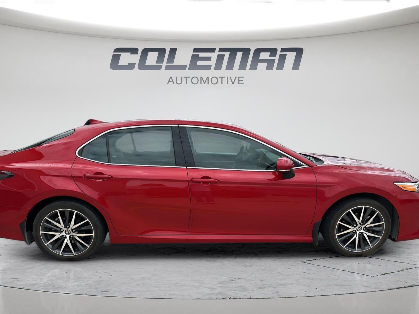 2023 Toyota Camry Hybrid XLE