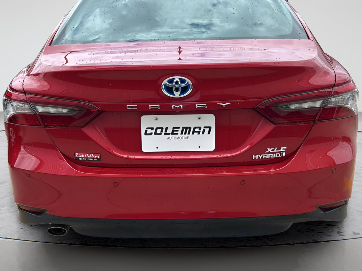 2023 Toyota Camry Hybrid XLE