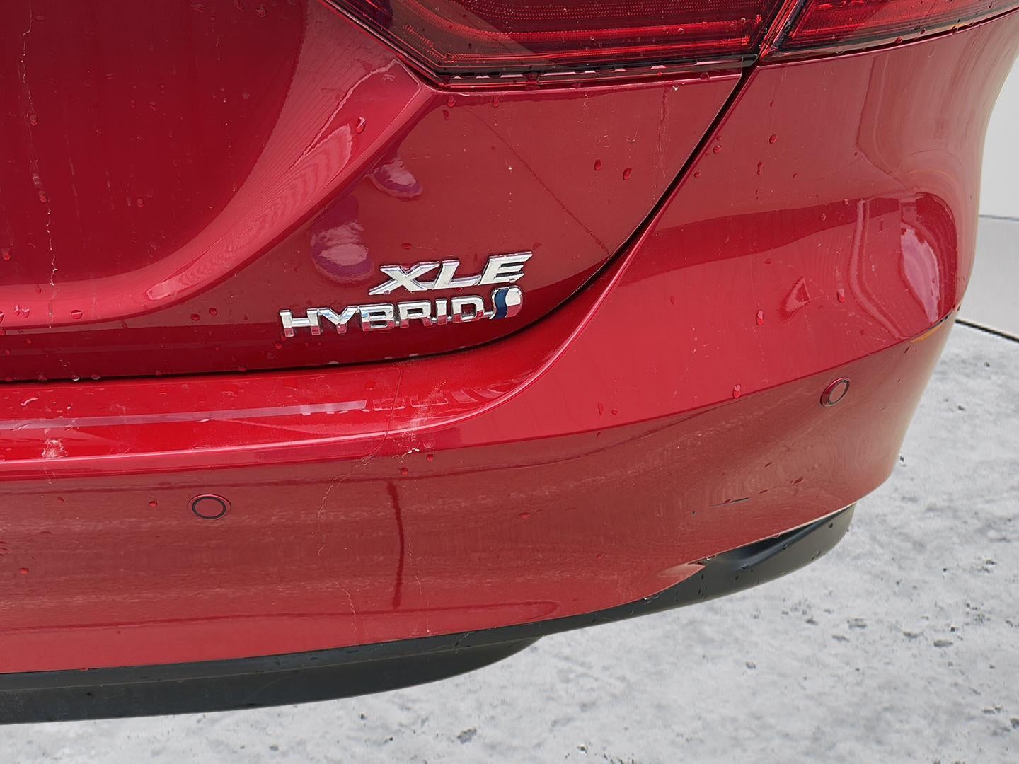 2023 Toyota Camry Hybrid XLE