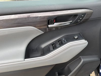 2020 Toyota Highlander Platinum