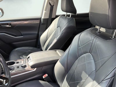2020 Toyota Highlander Platinum