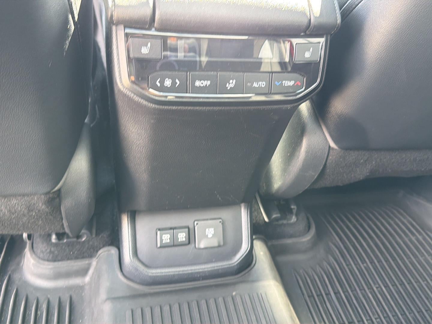 2020 Toyota Highlander Platinum