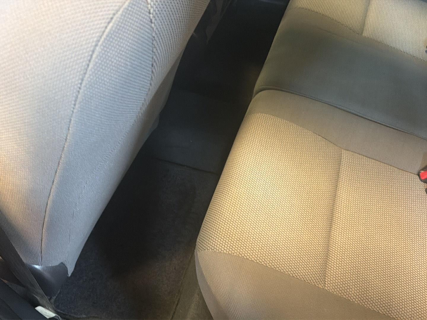 2007 Pontiac Vibe 23